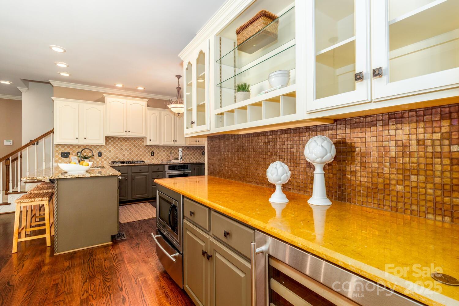 1233 Weymouth Lane