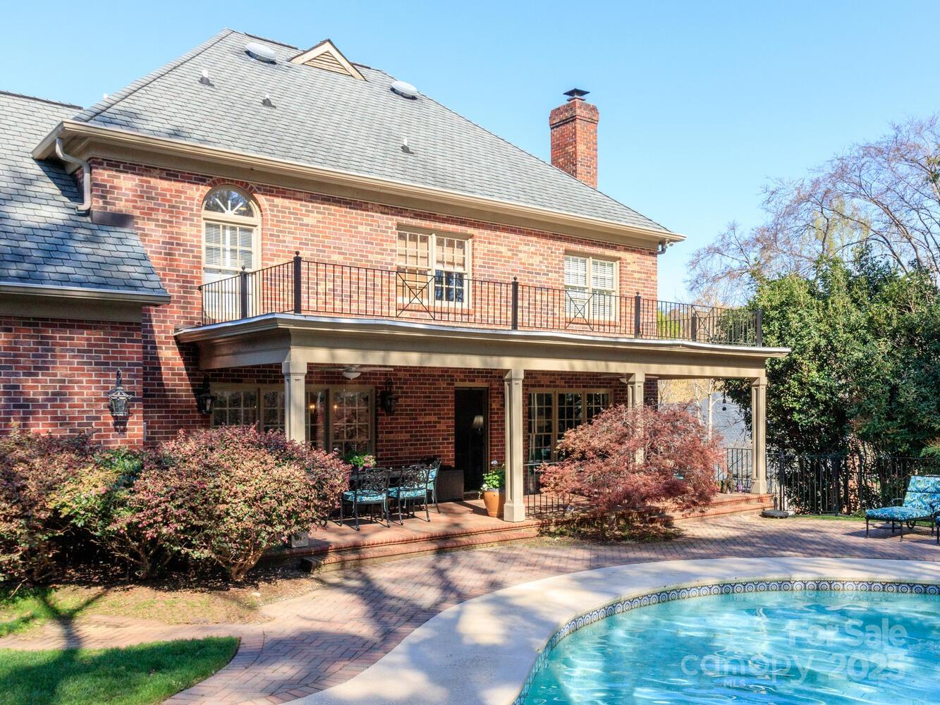 1233 Weymouth Lane