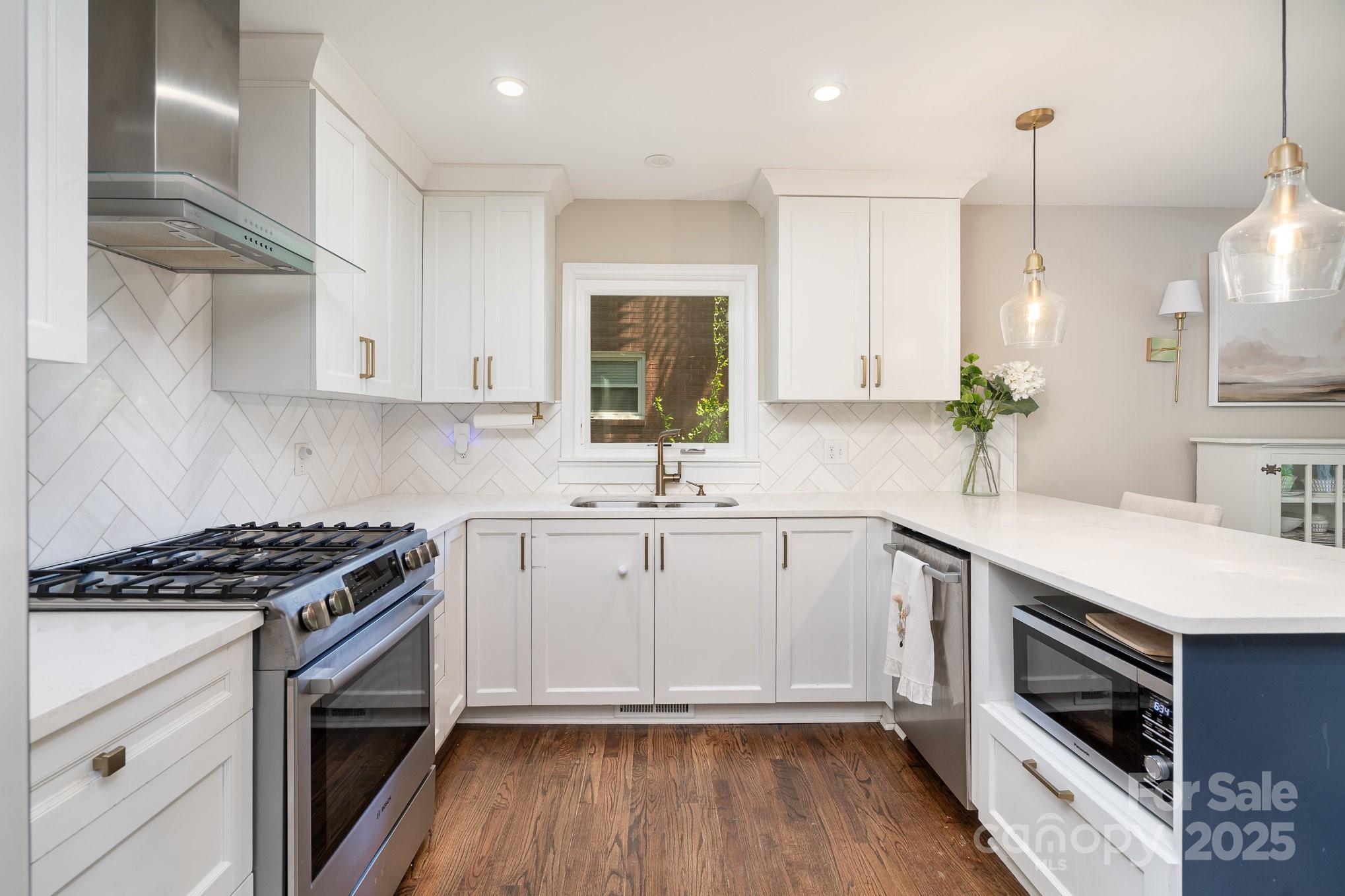 1043 Nancy Drive