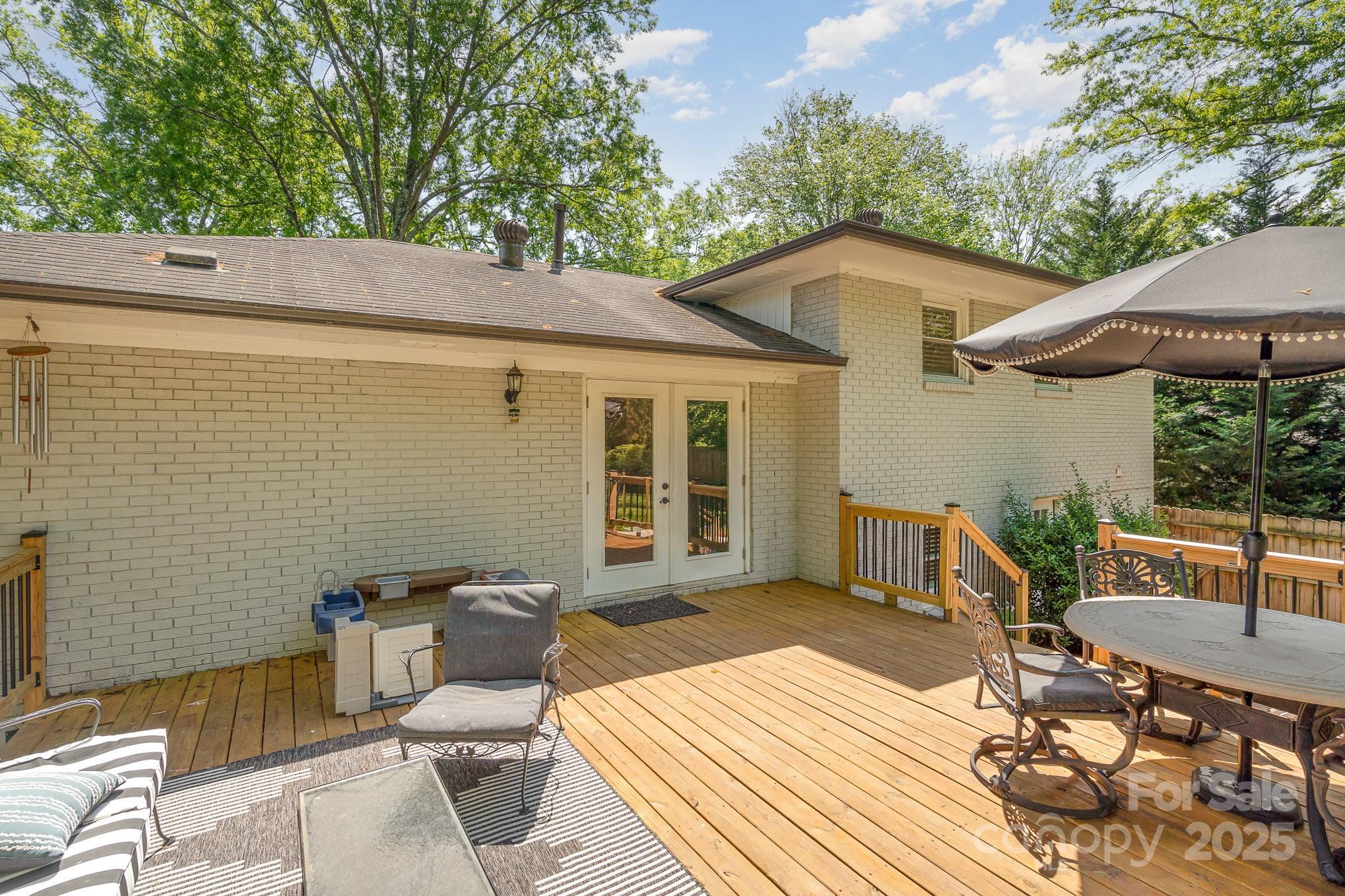 1043 Nancy Drive