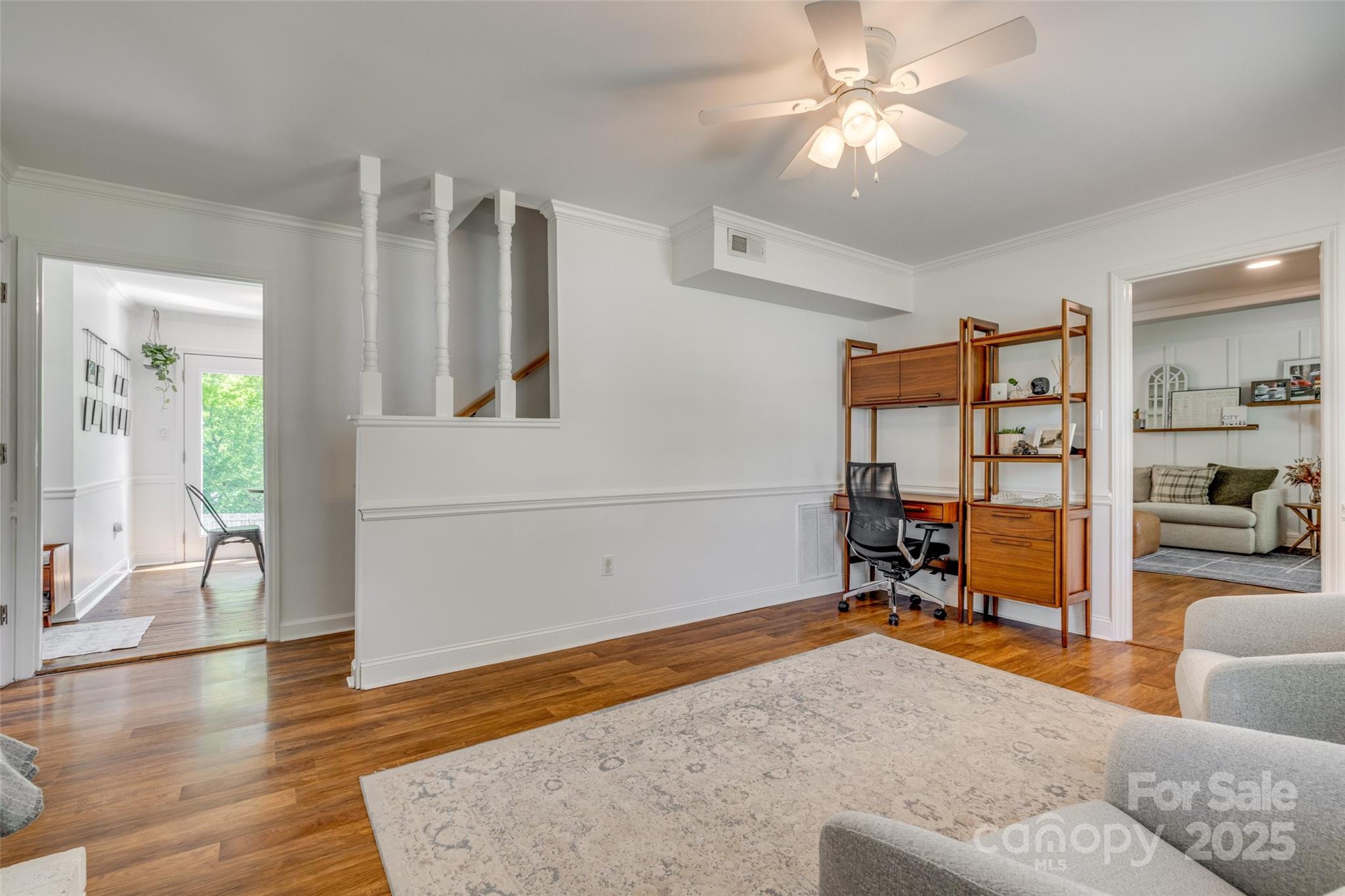 7300 Chatterbird Court