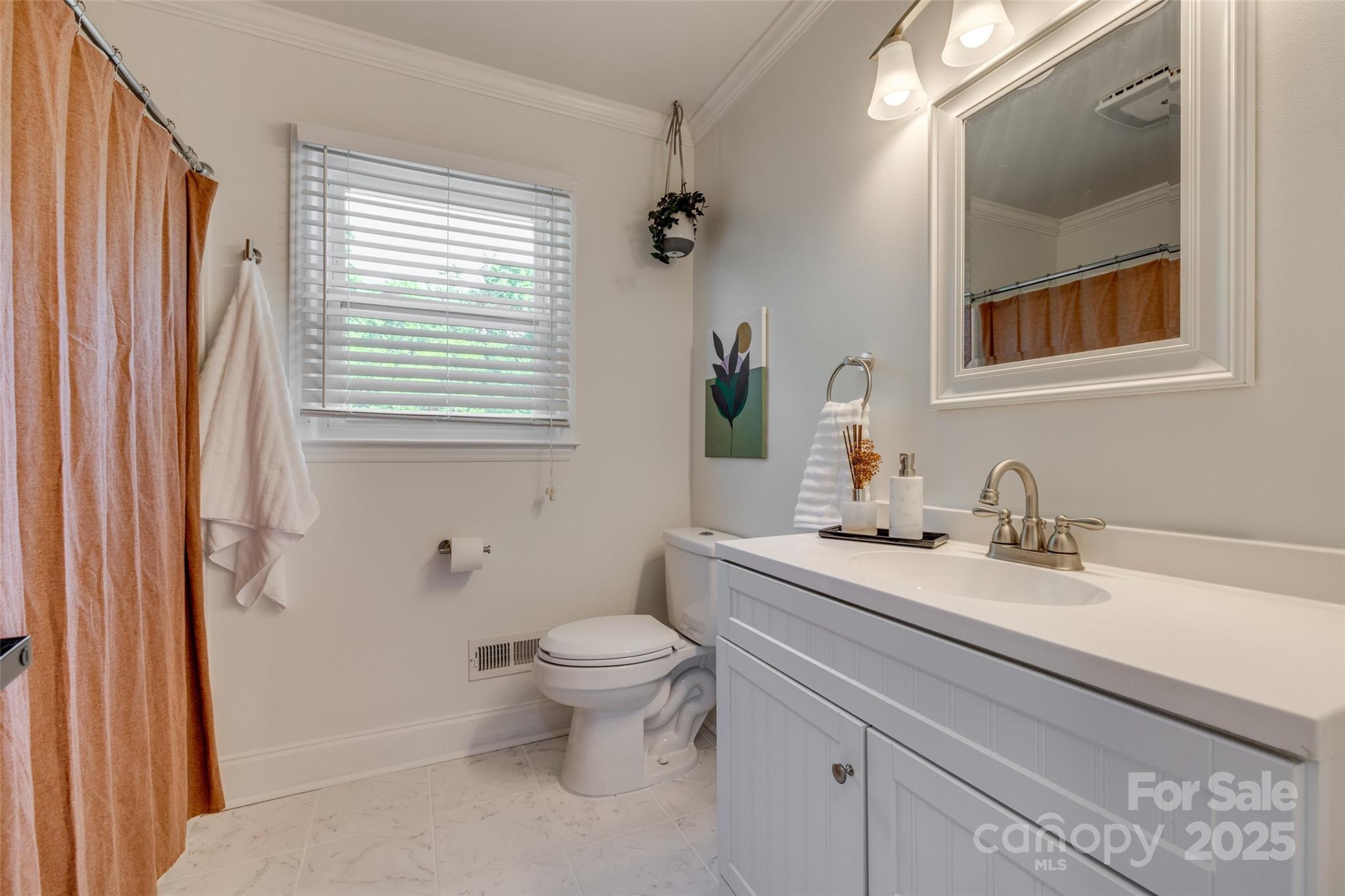 7300 Chatterbird Court
