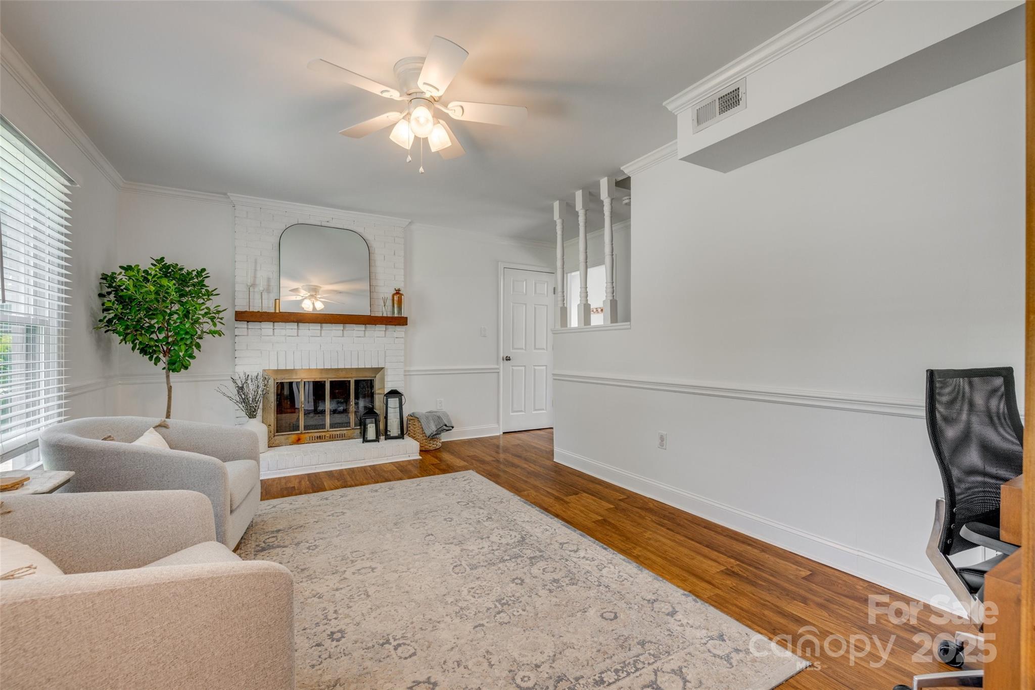 7300 Chatterbird Court