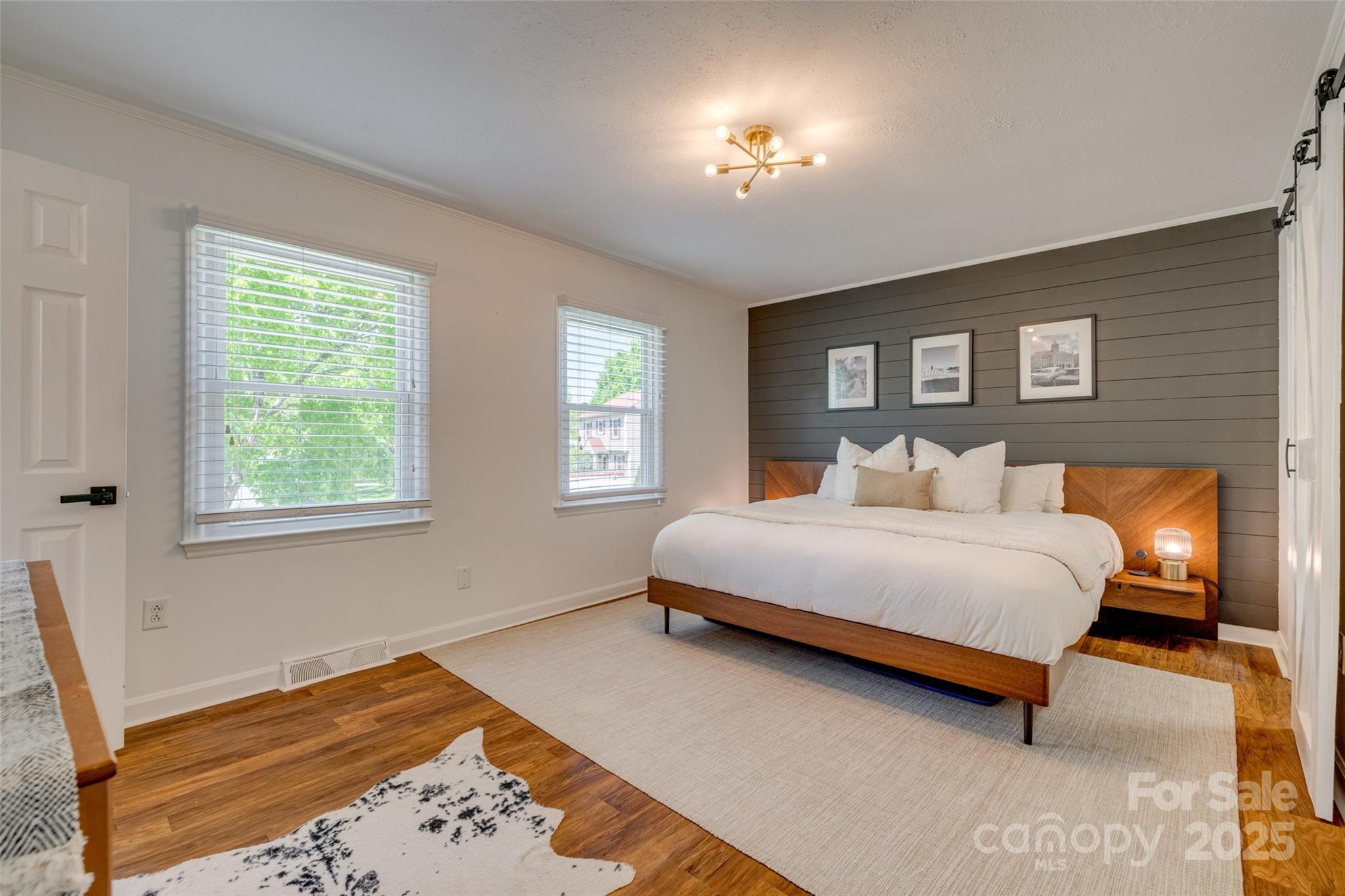 7300 Chatterbird Court