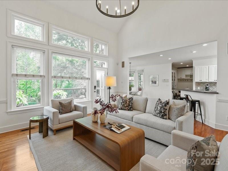 5809 Woodleigh Oaks Drive
