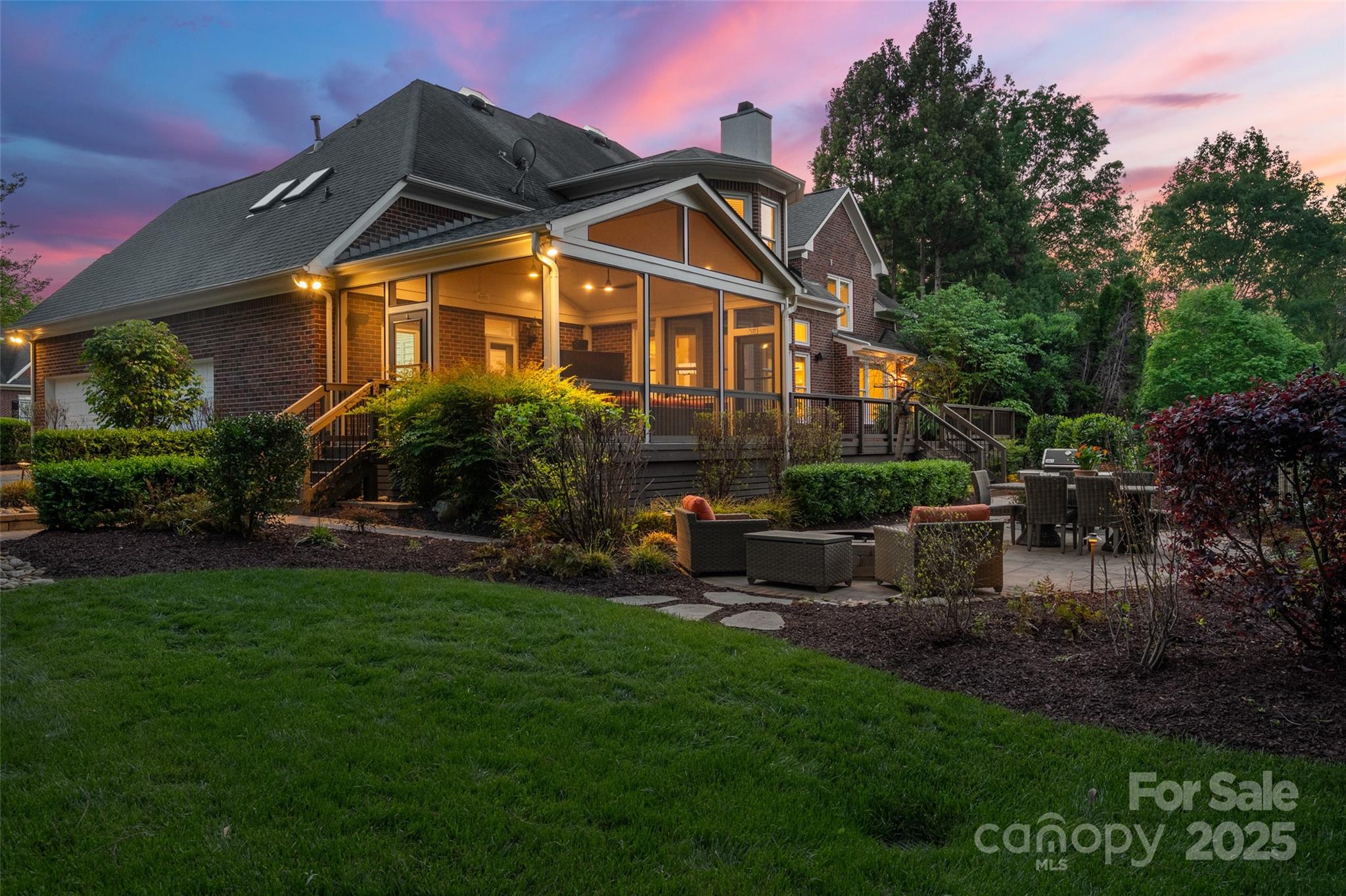 5809 Woodleigh Oaks Drive