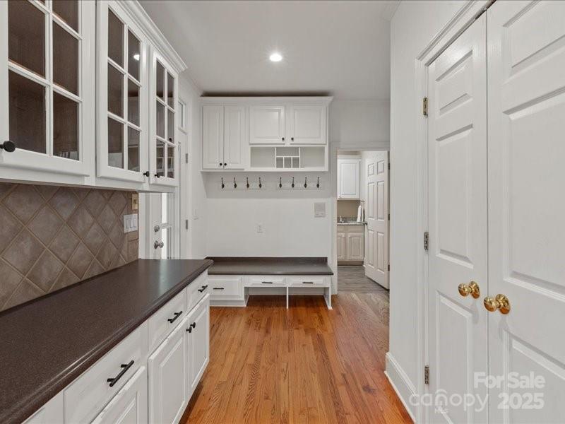 5809 Woodleigh Oaks Drive