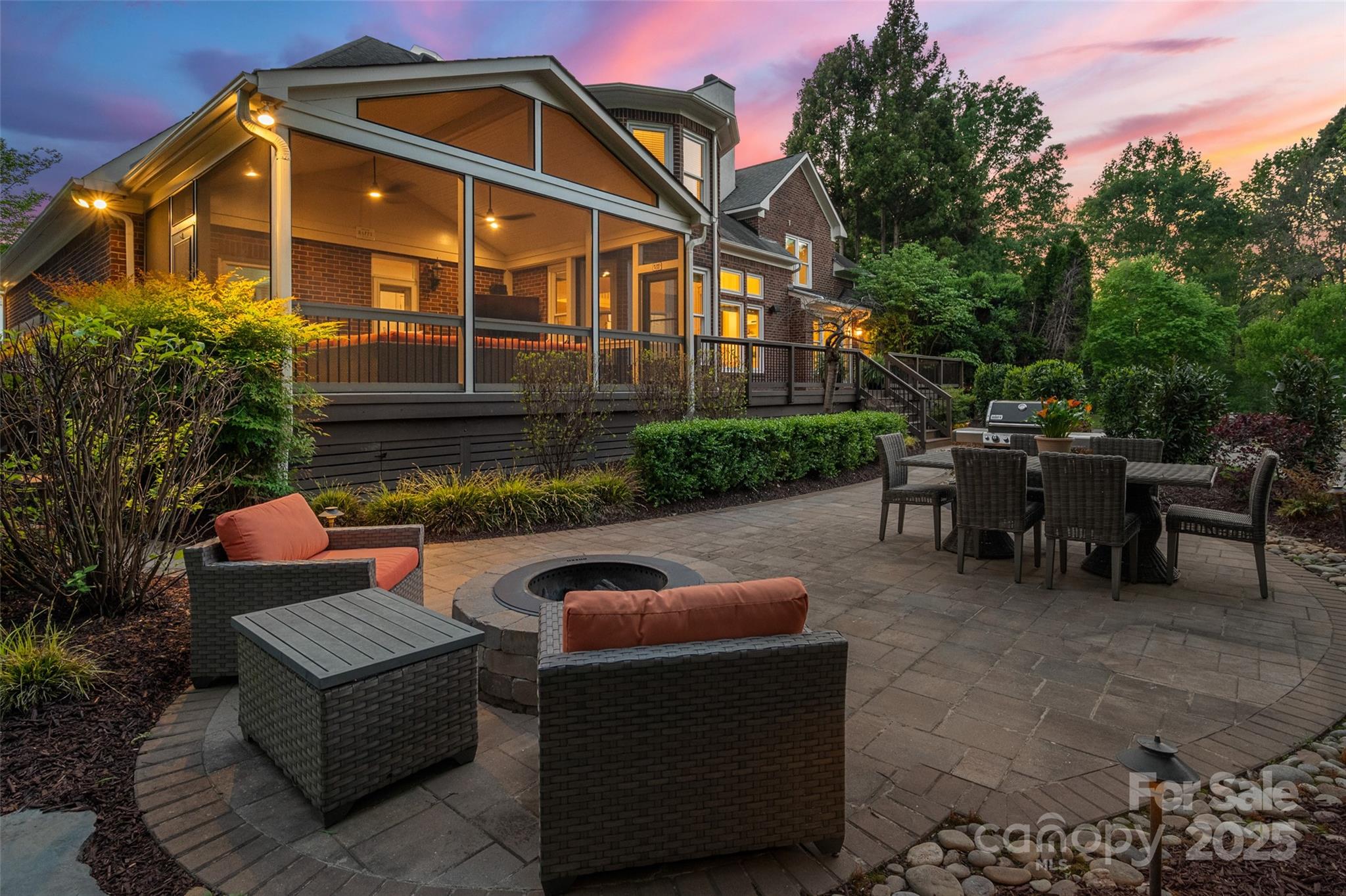 5809 Woodleigh Oaks Drive