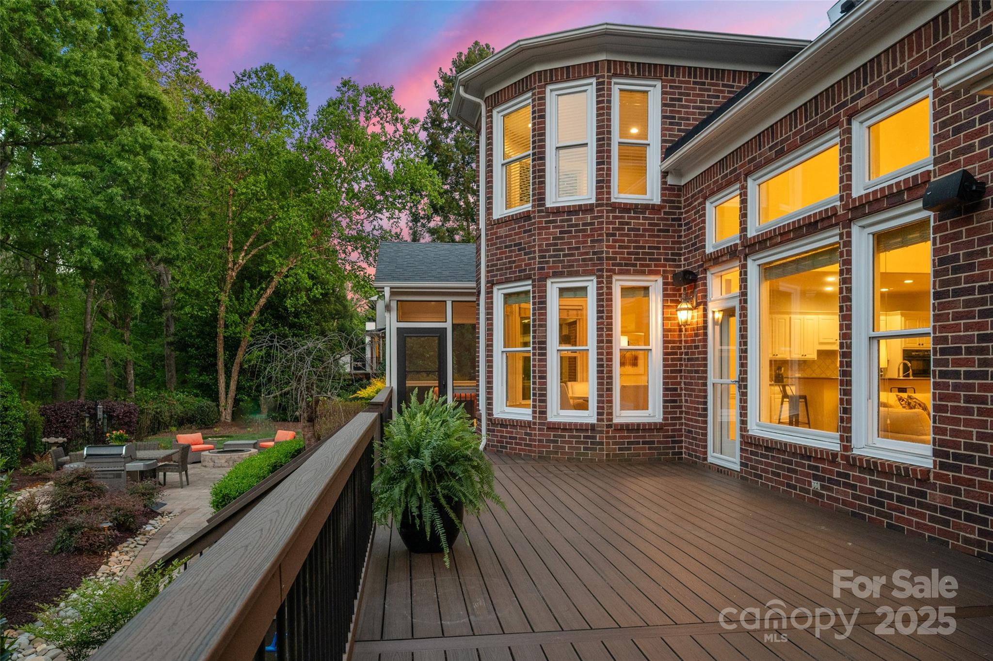 5809 Woodleigh Oaks Drive