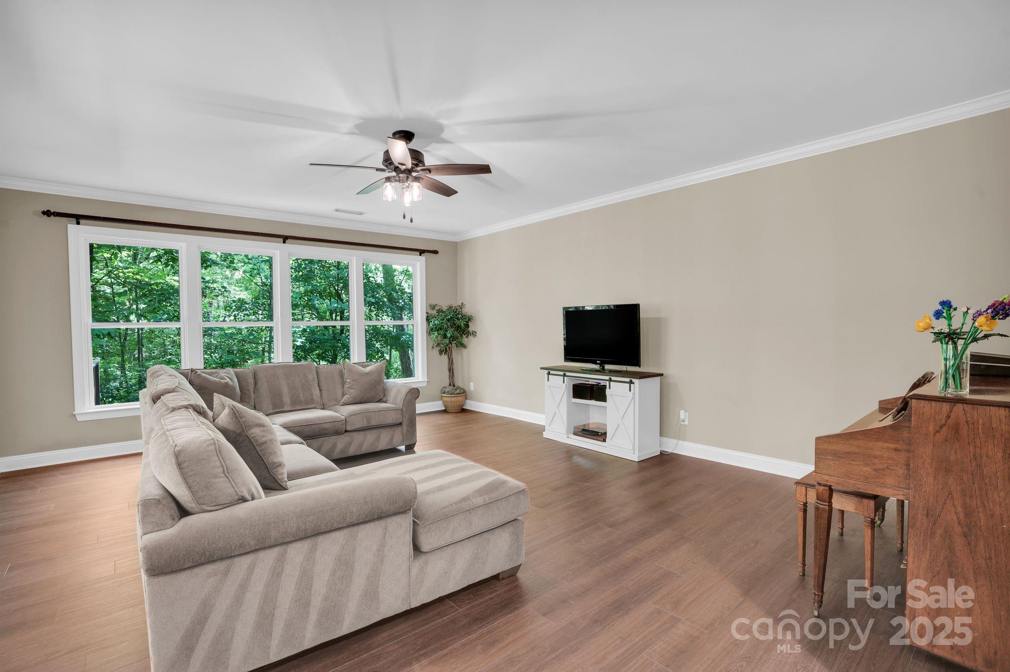 2417 Labelle Drive