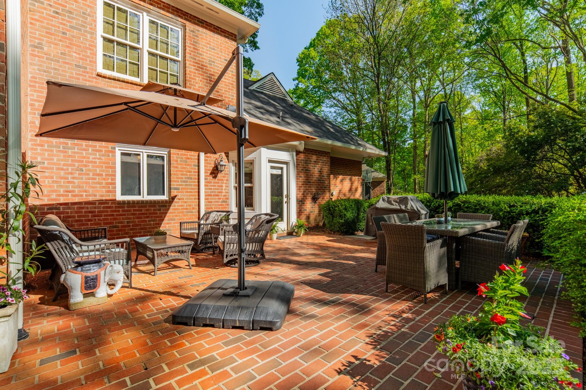 242 Beckham Court