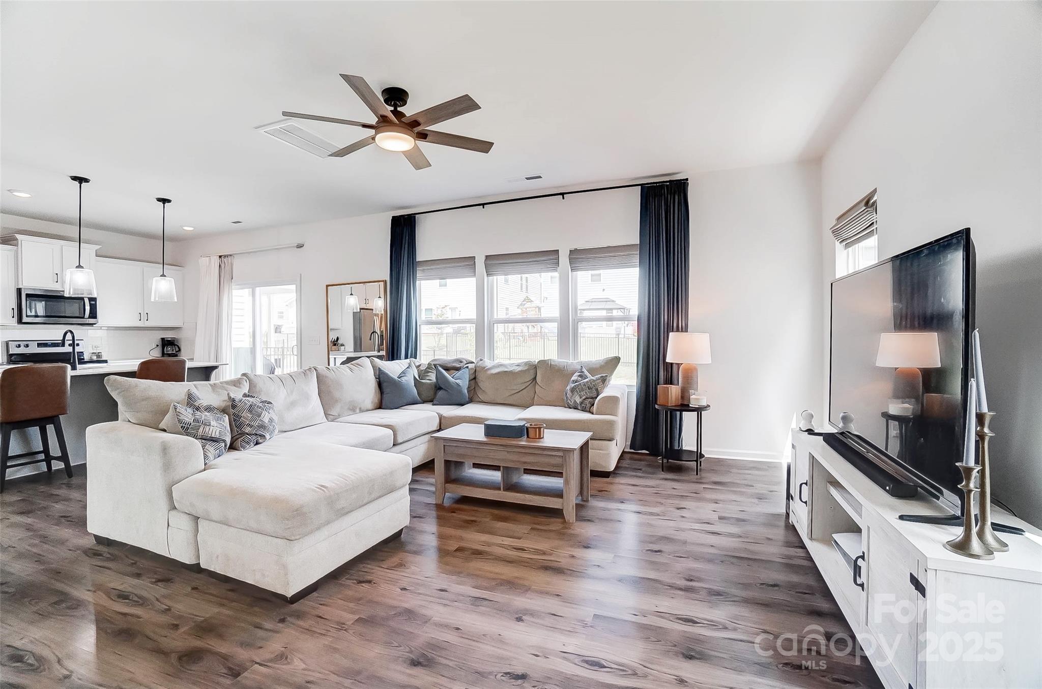 637 Scotch Meadows Loop
