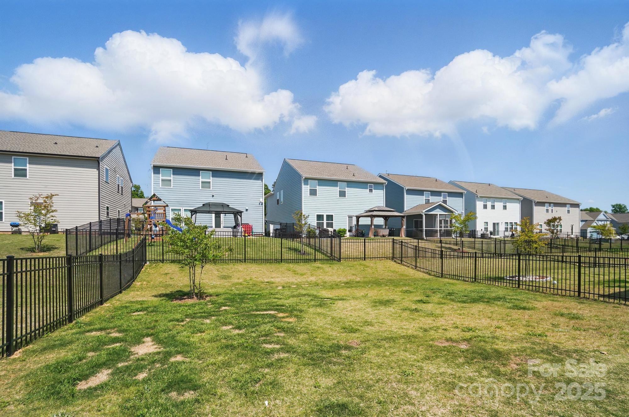 637 Scotch Meadows Loop