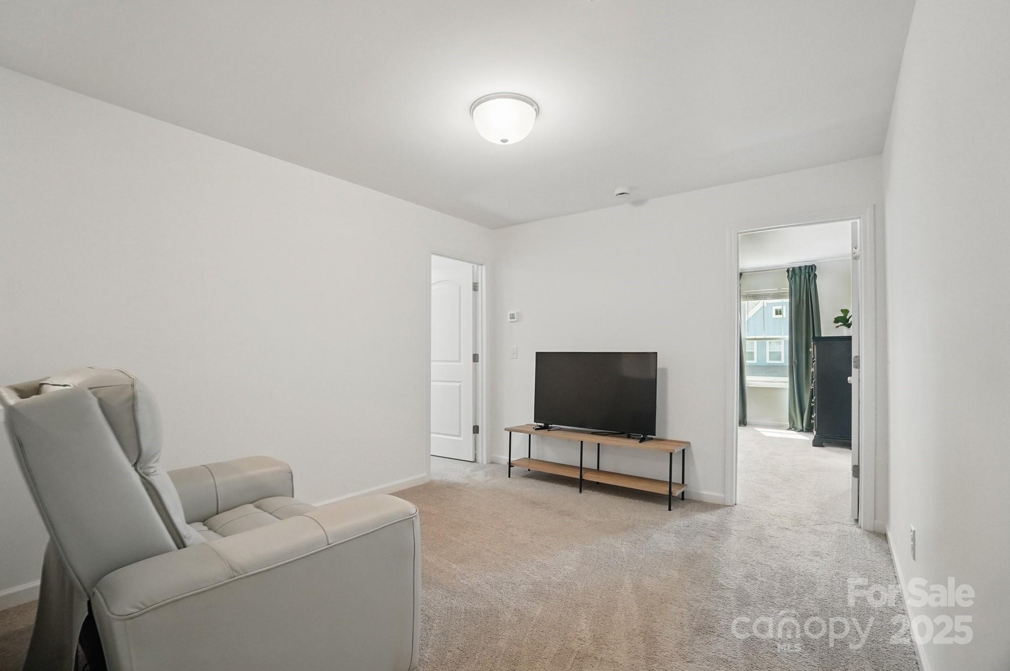 637 Scotch Meadows Loop