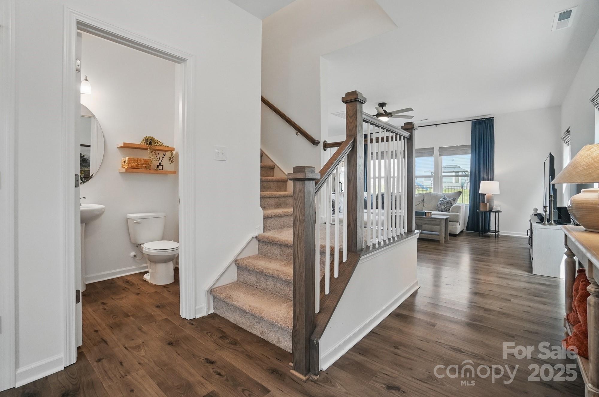637 Scotch Meadows Loop