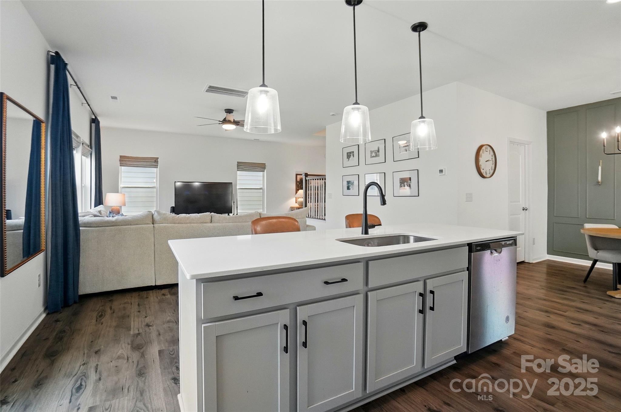 637 Scotch Meadows Loop