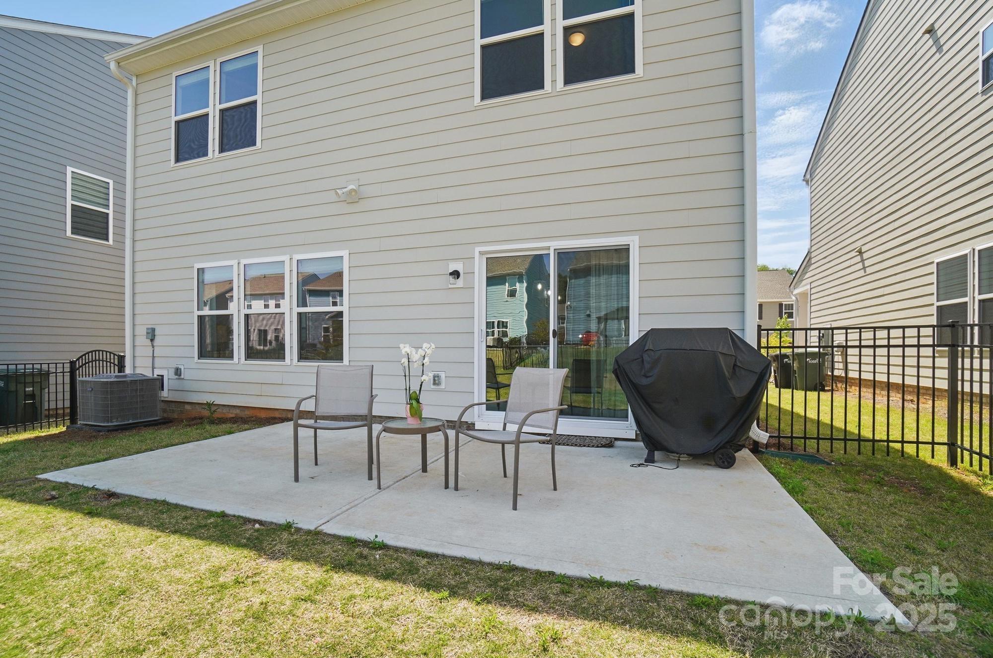 637 Scotch Meadows Loop