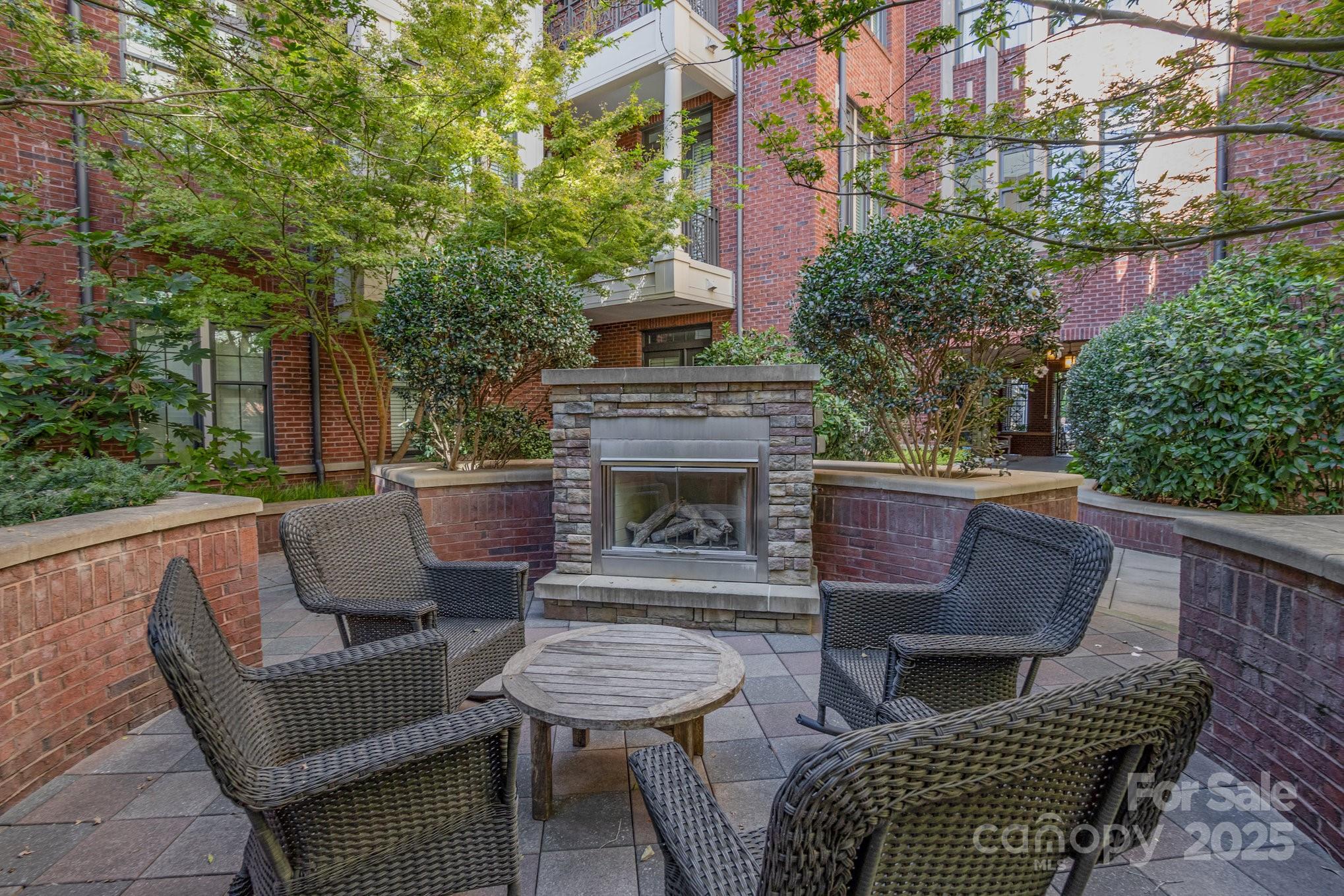 2810 Selwyn Avenue Unit: 410
