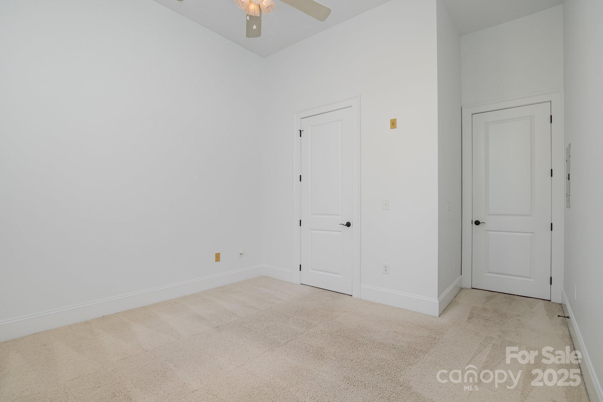2810 Selwyn Avenue Unit: 410