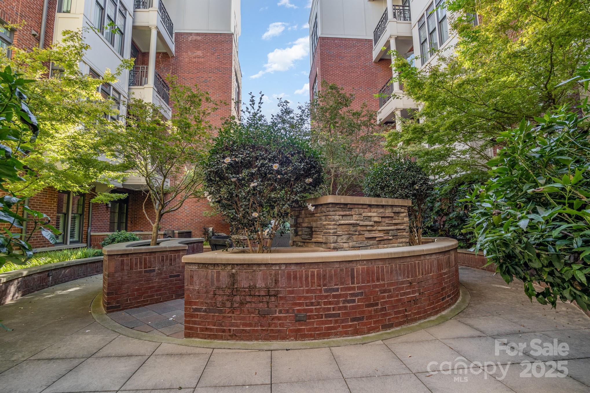 2810 Selwyn Avenue Unit: 410