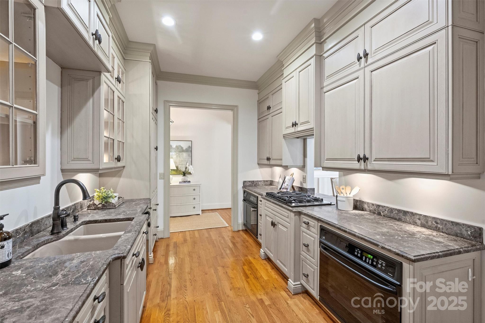 4020 Barclay Downs Drive