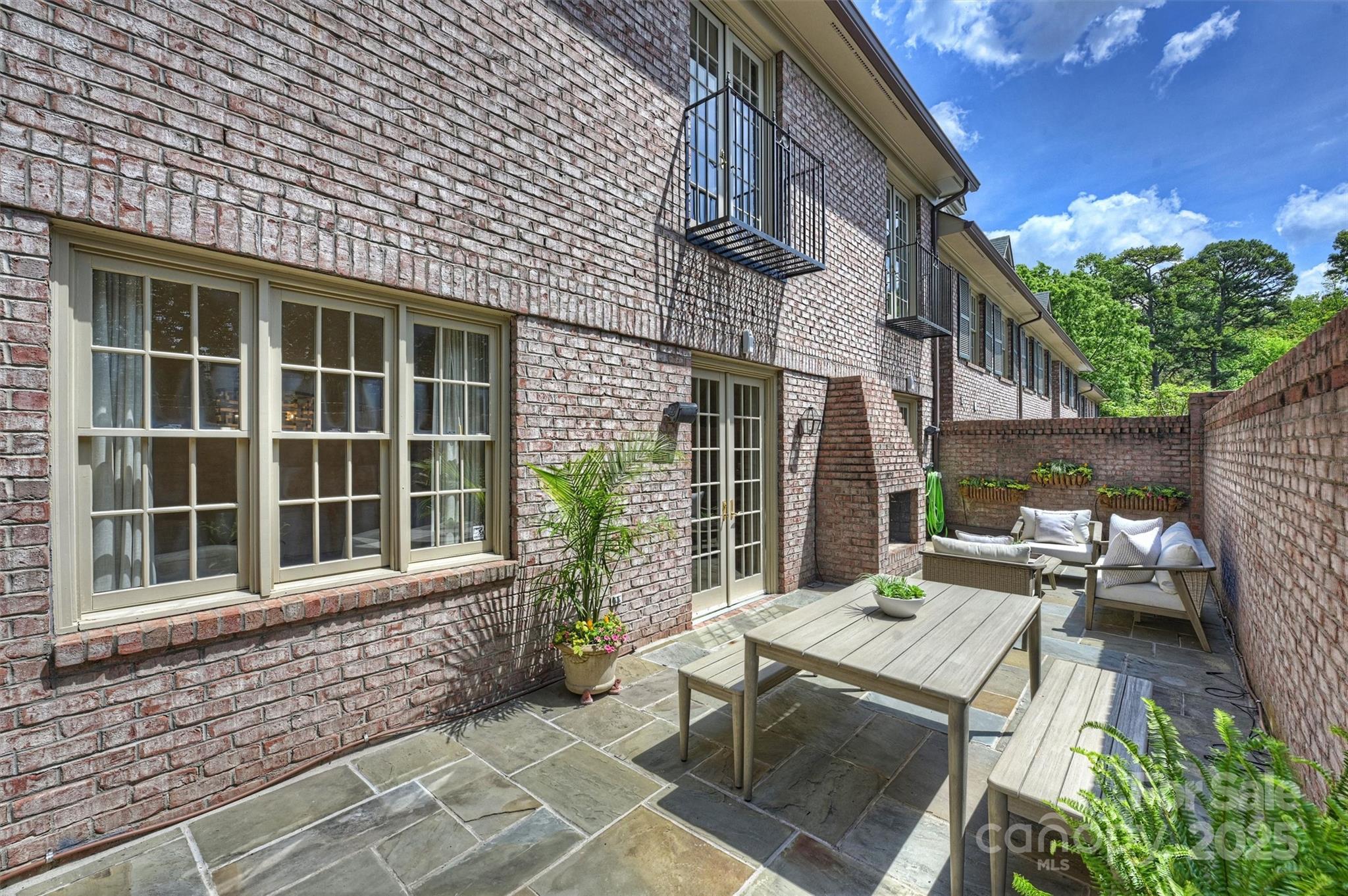4020 Barclay Downs Drive