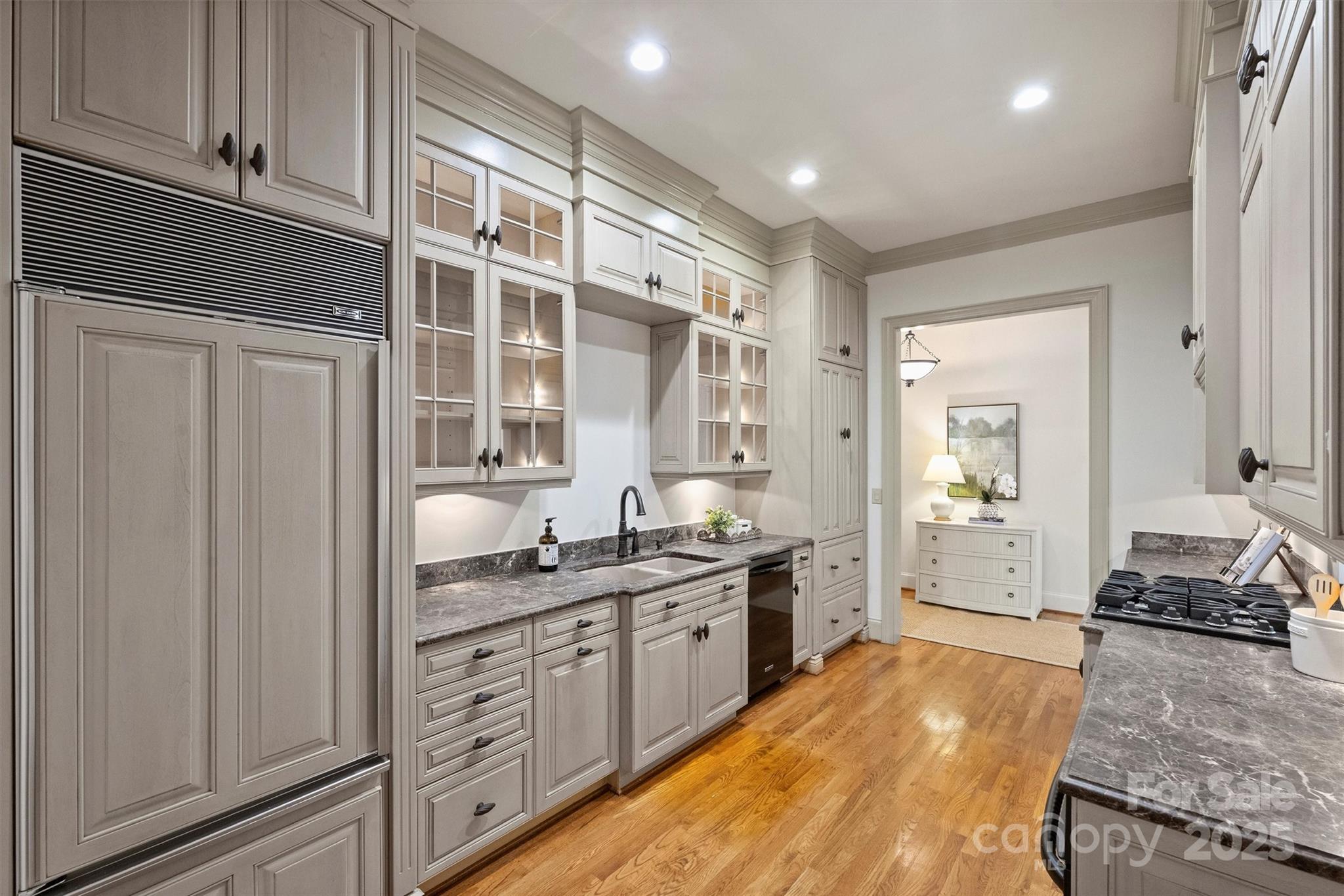 4020 Barclay Downs Drive