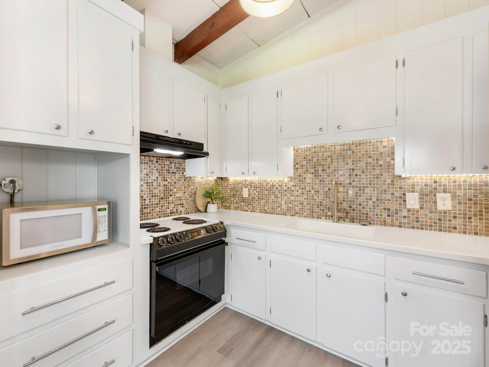 1438 Larkfield Lane