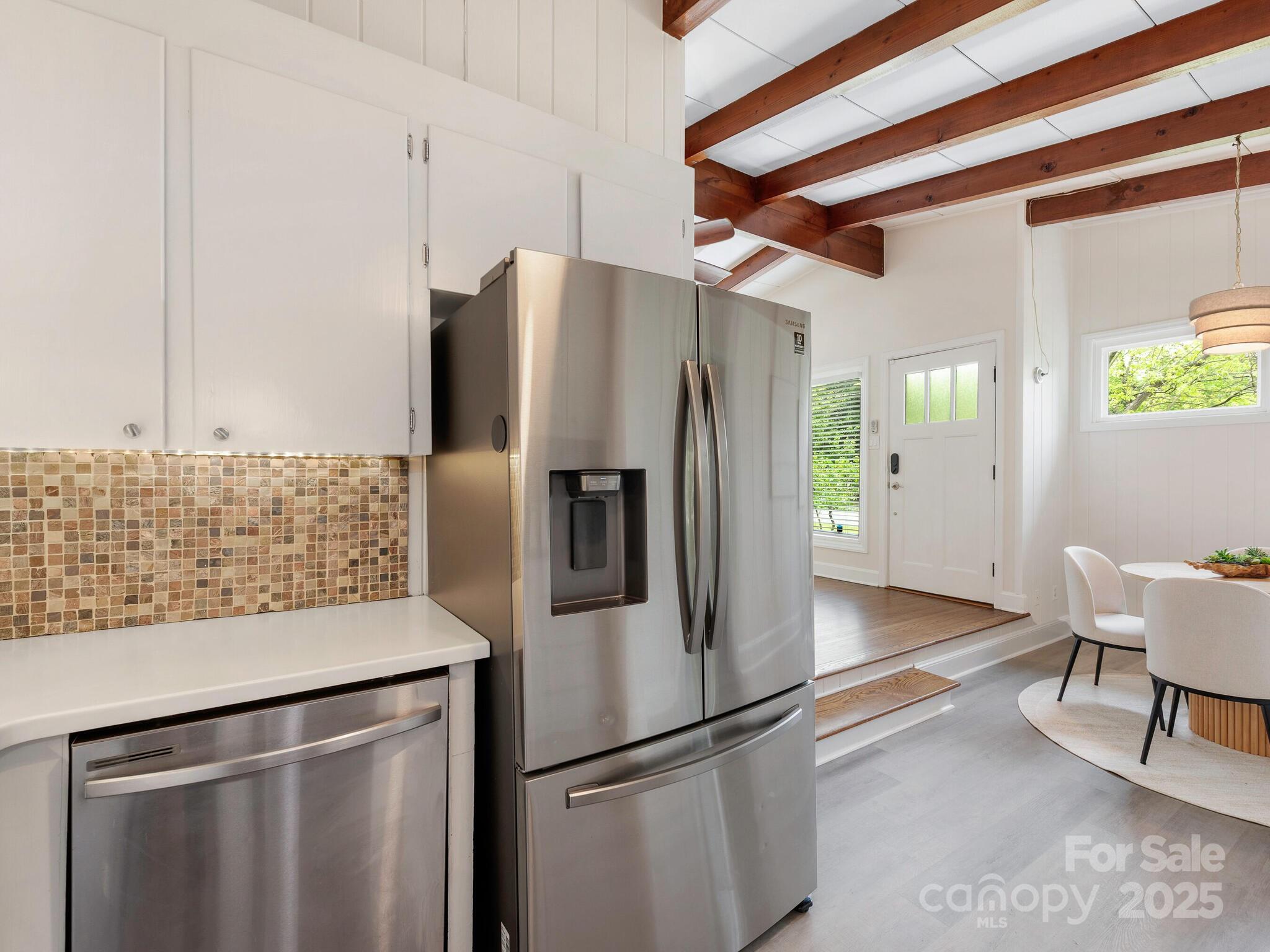 1438 Larkfield Lane
