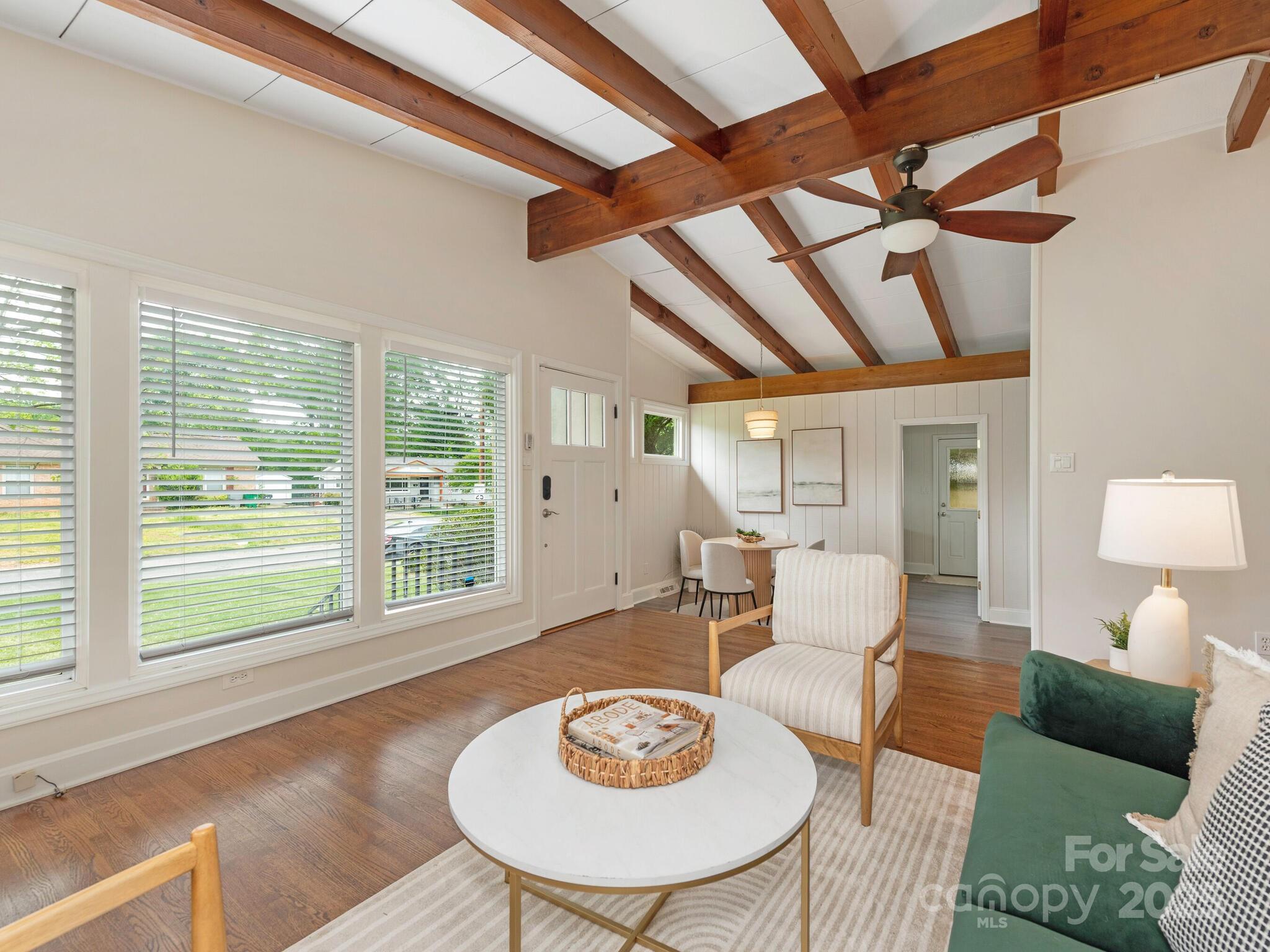 1438 Larkfield Lane
