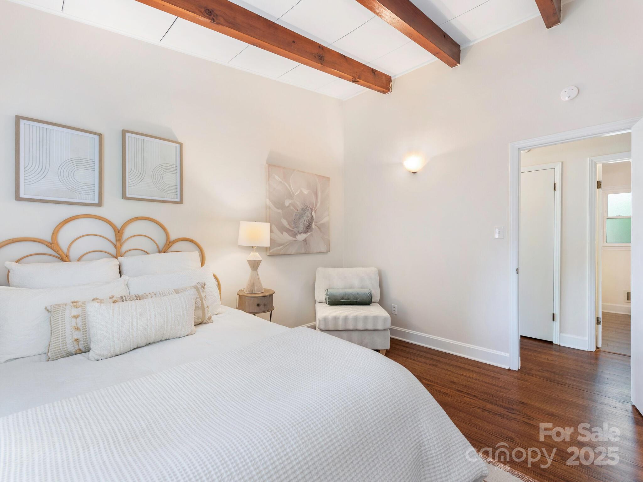 1438 Larkfield Lane
