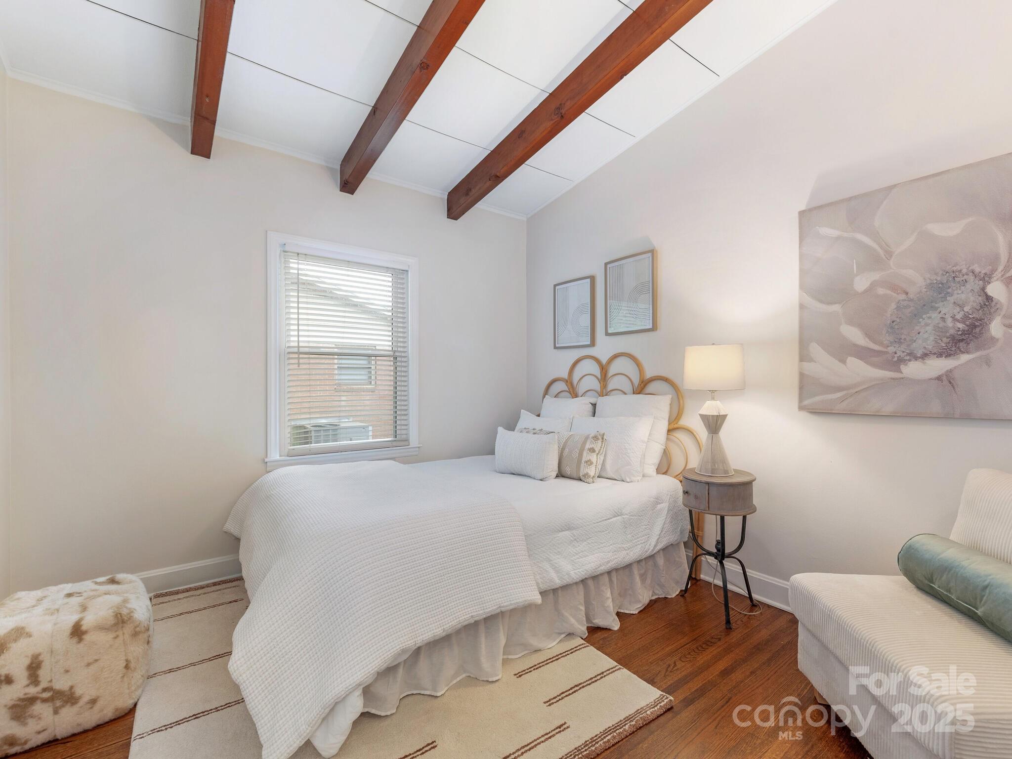 1438 Larkfield Lane
