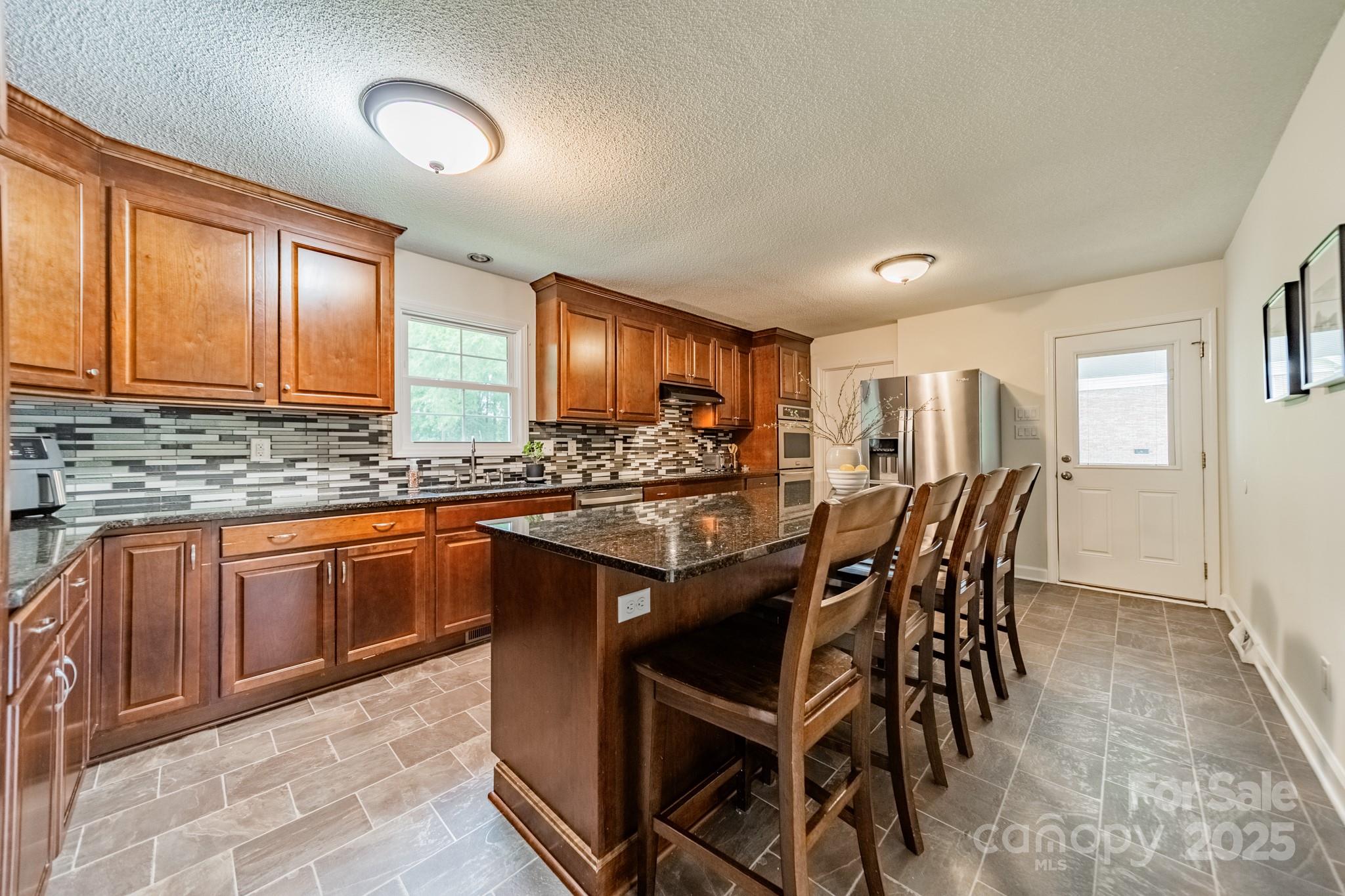 178 Woodland Drive SW