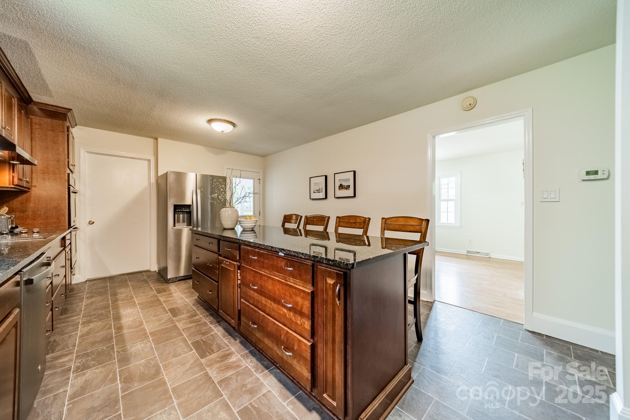 178 Woodland Drive SW