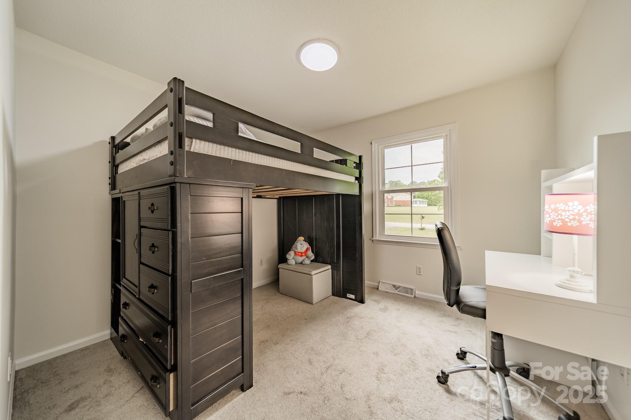 178 Woodland Drive SW