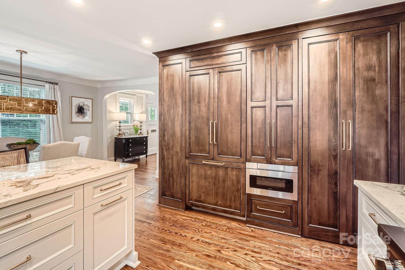 2246 Sharon Road