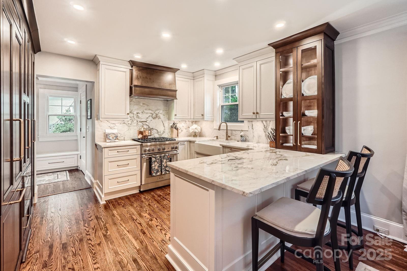 2246 Sharon Road