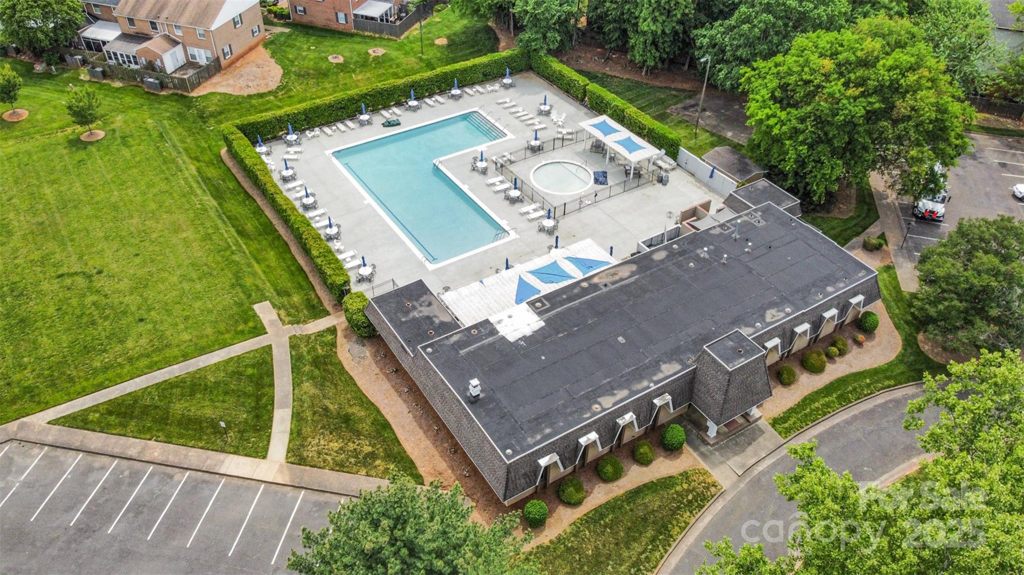 8325 Knights Bridge Road