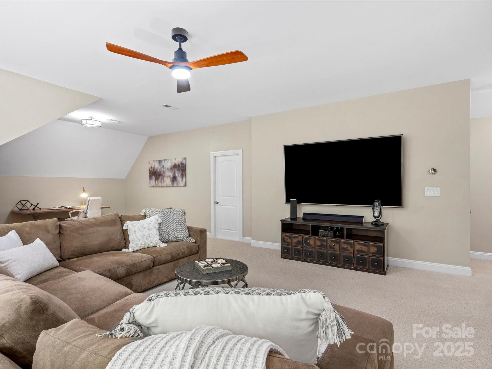 1030 Westbury Drive