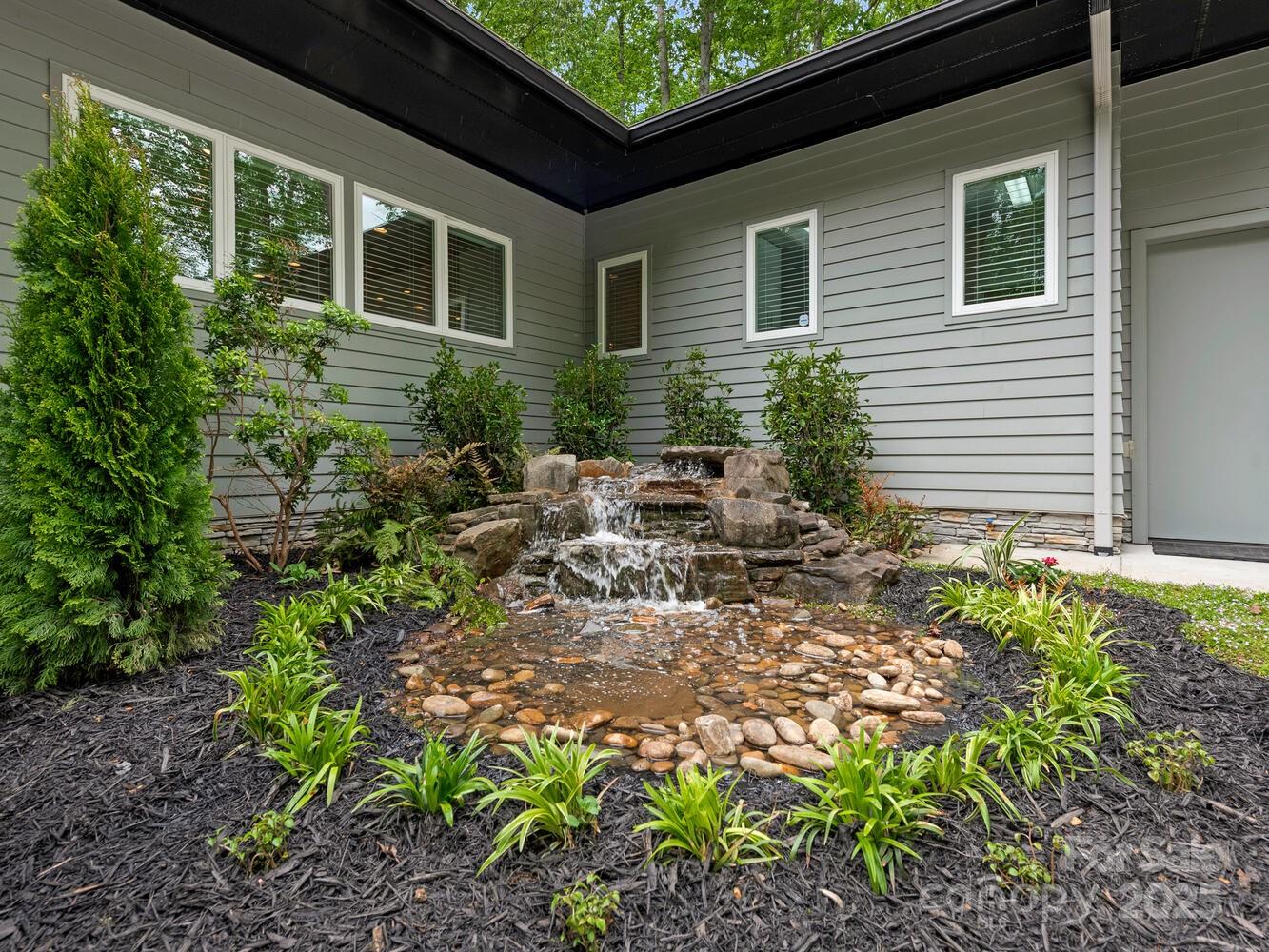 3385 Rainbow Drive Unit: 7A