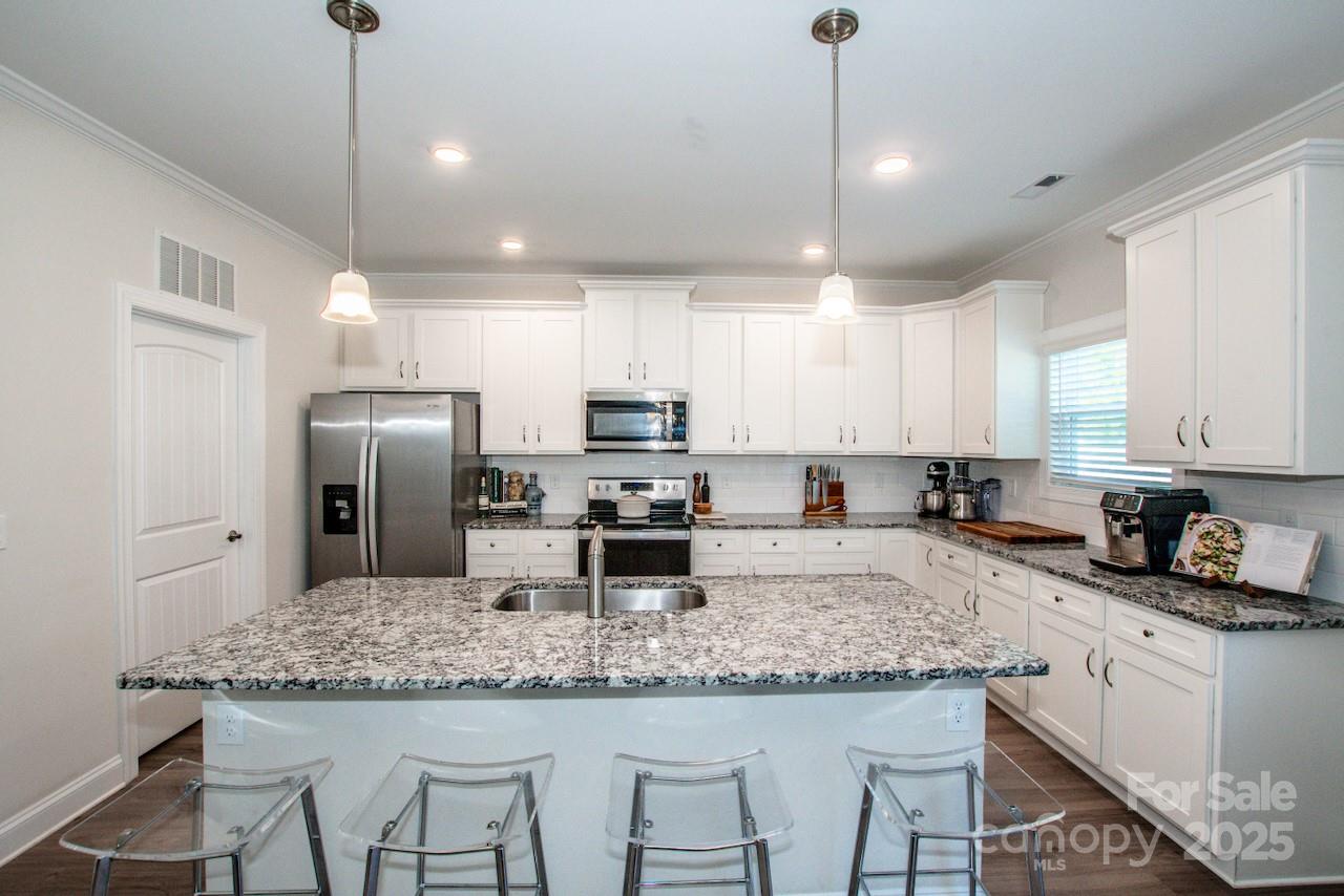 112 Tanner Loop