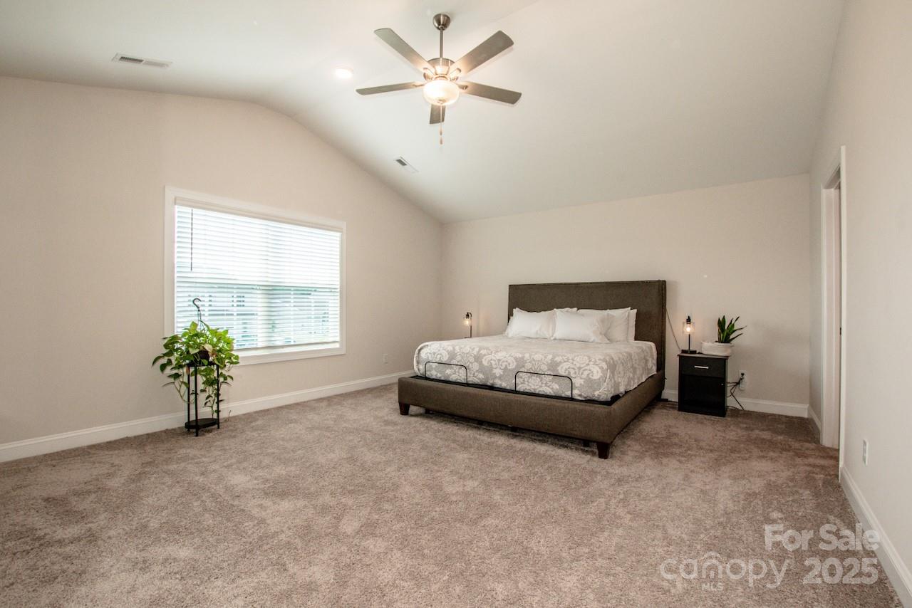112 Tanner Loop