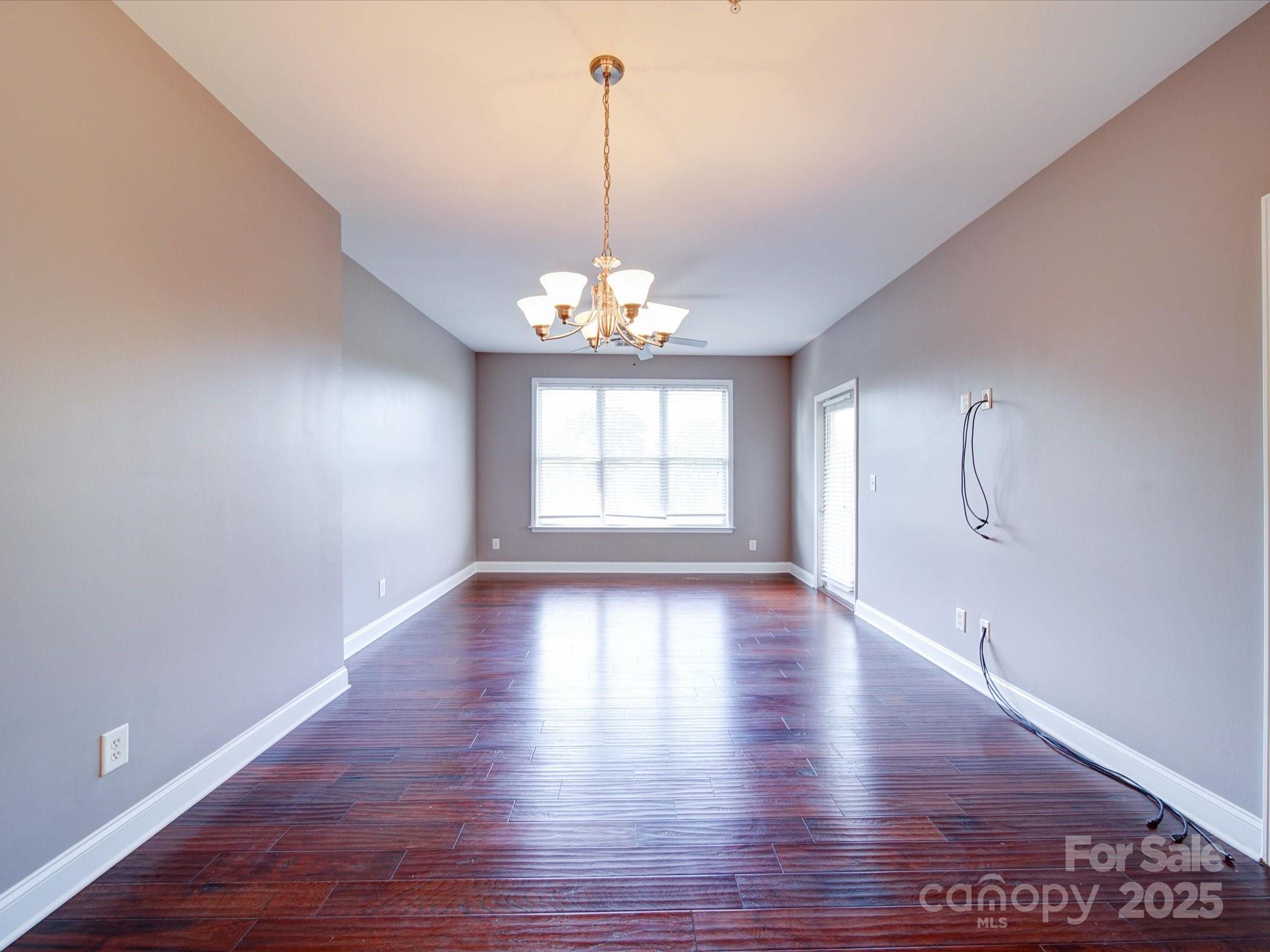 1000 E Woodlawn Road Unit: 402