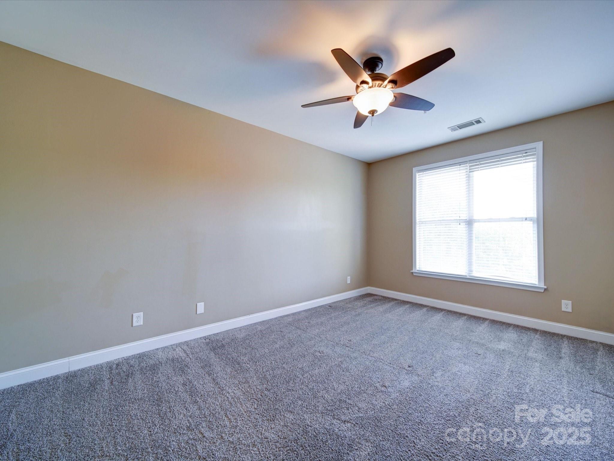 1000 E Woodlawn Road Unit: 402