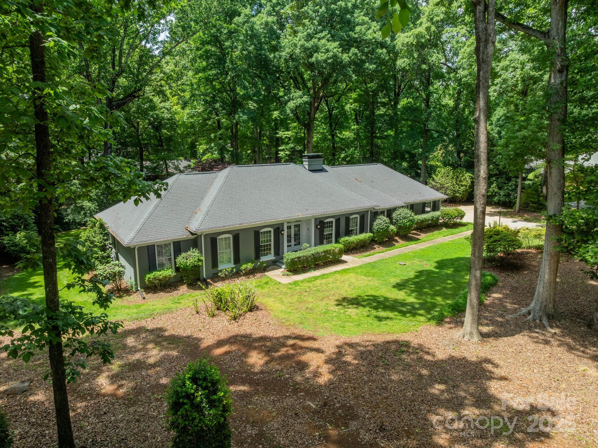 532 Courtney Lane