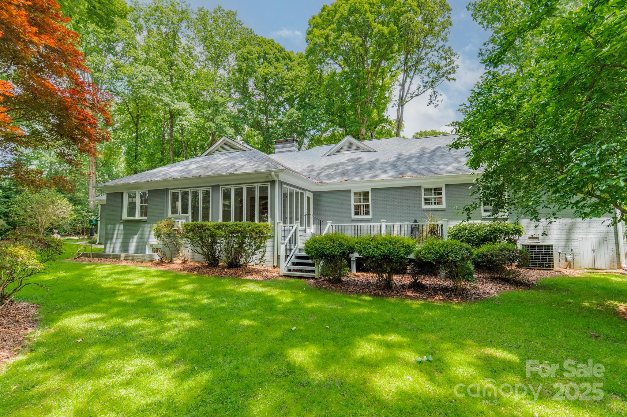 532 Courtney Lane