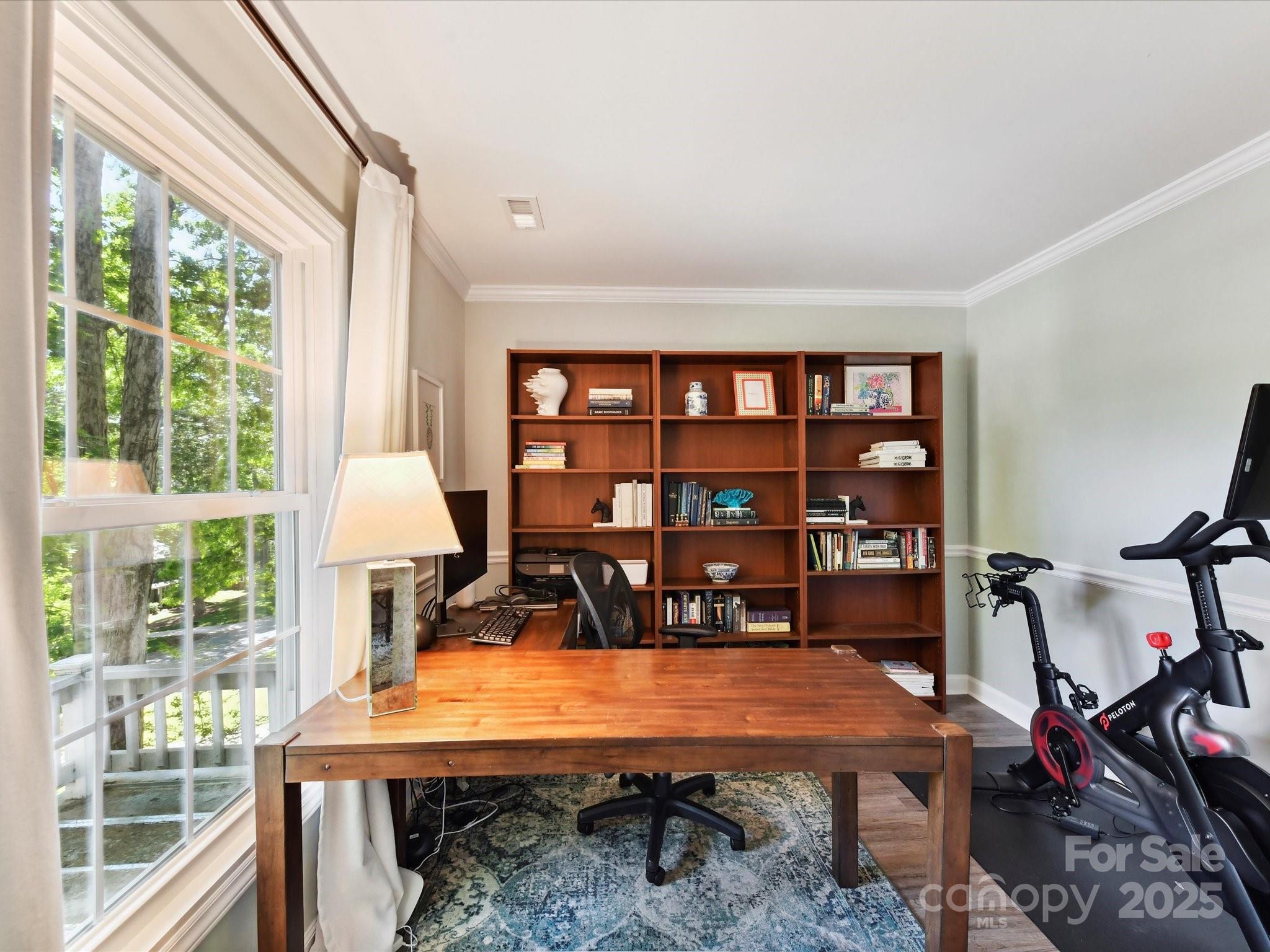 10024 Whitethorn Drive