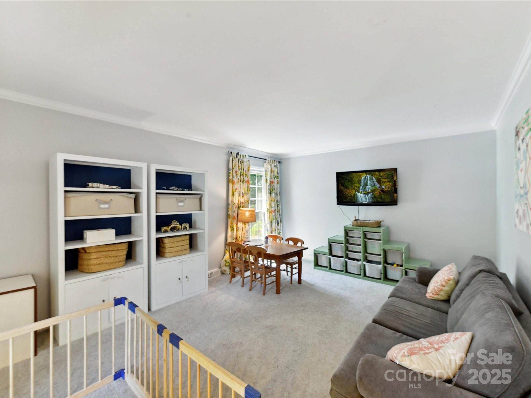 10024 Whitethorn Drive