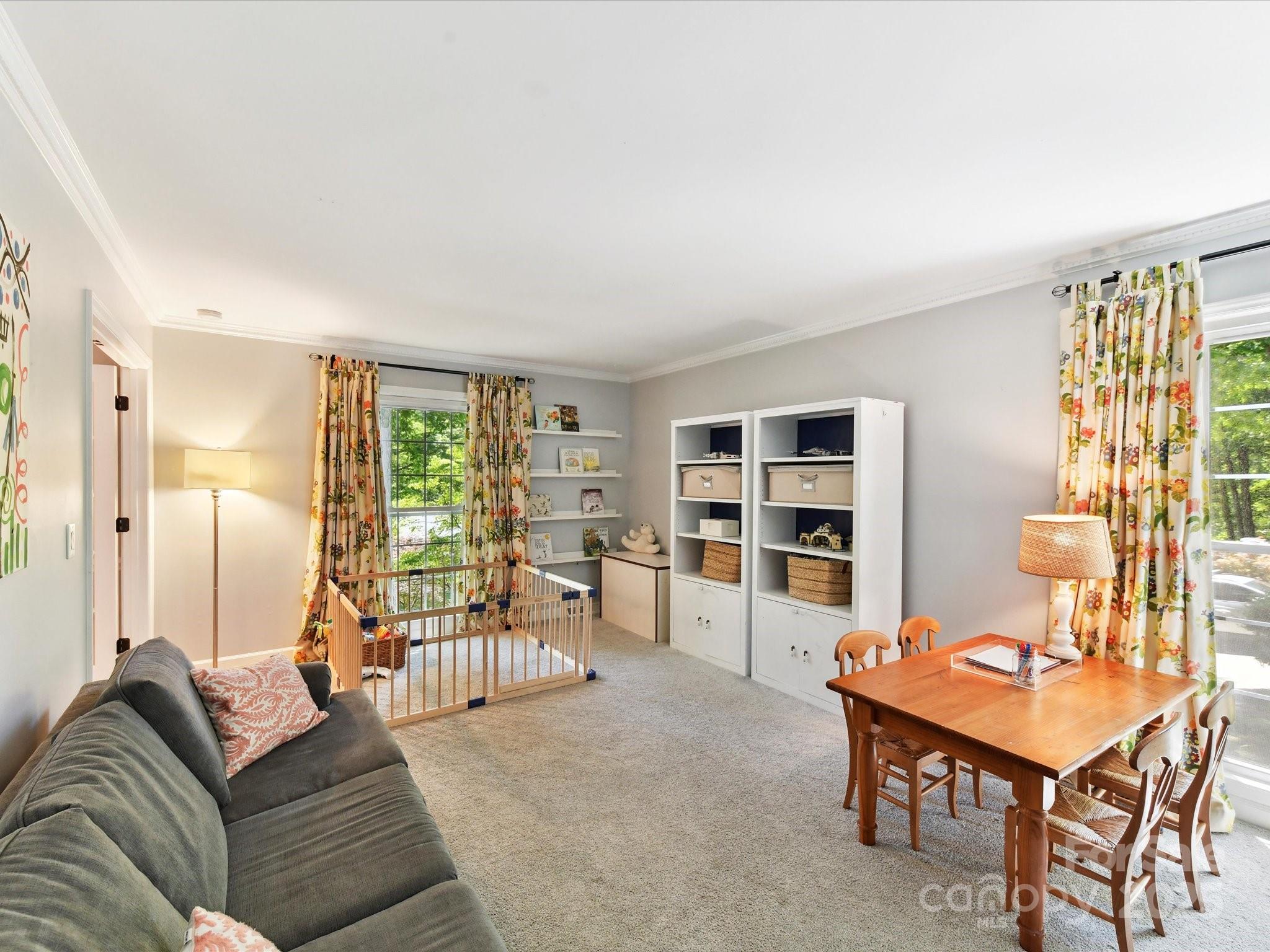 10024 Whitethorn Drive