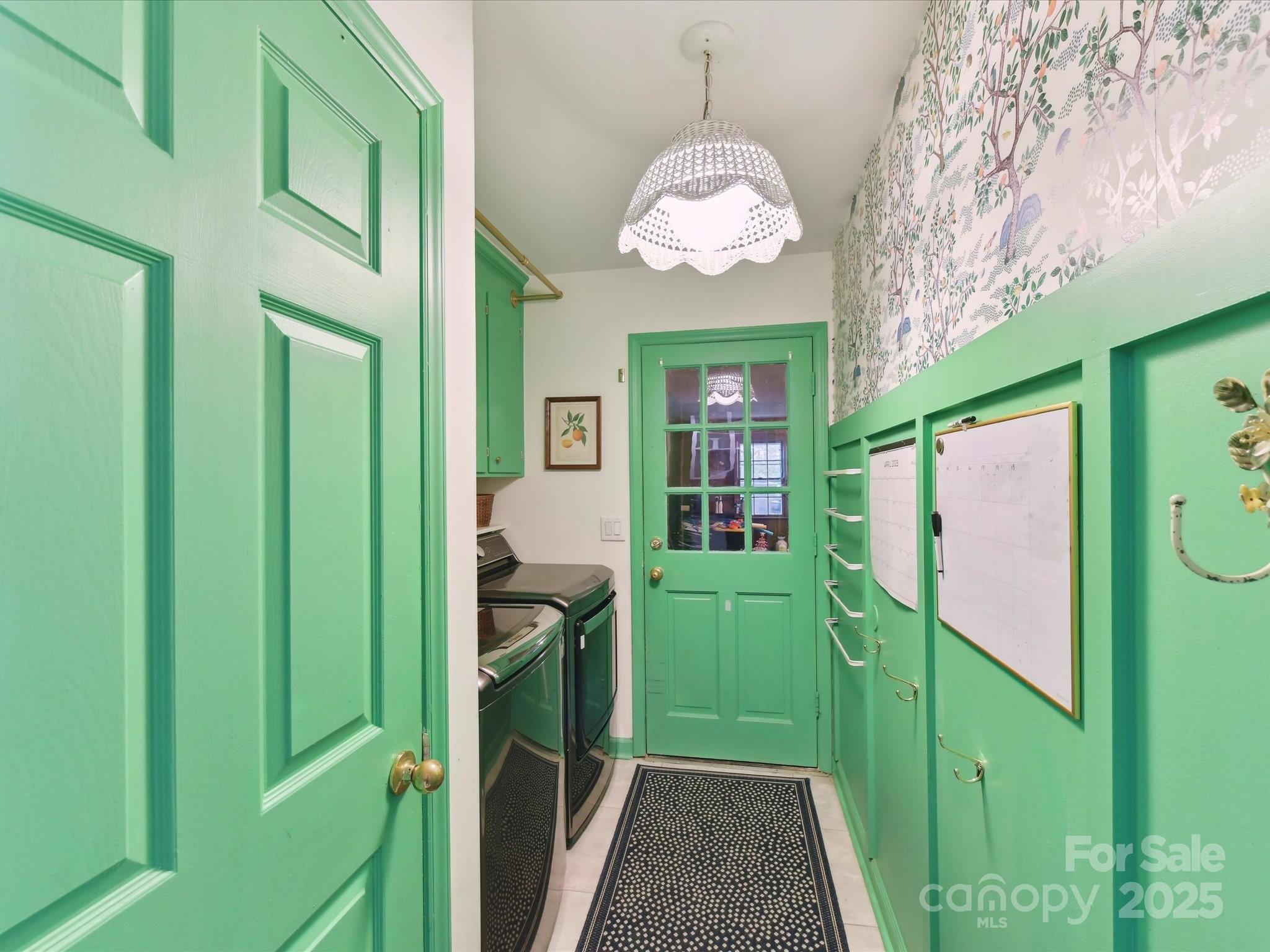 10024 Whitethorn Drive